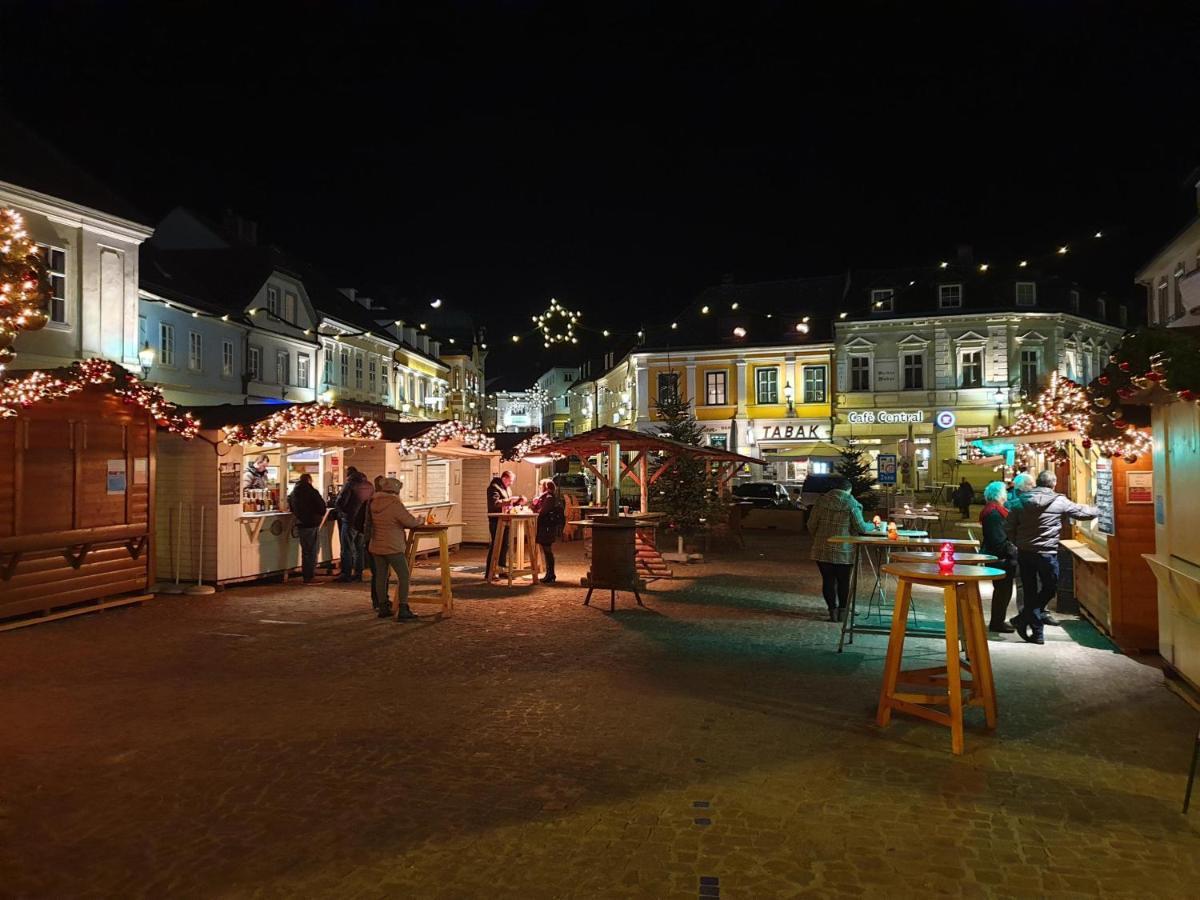 Schon Wohnen Beim Stift Melk Apartment Bagian luar foto