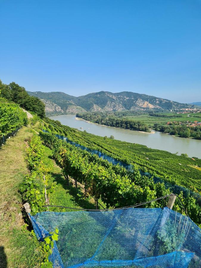 Schon Wohnen Beim Stift Melk Apartment Bagian luar foto